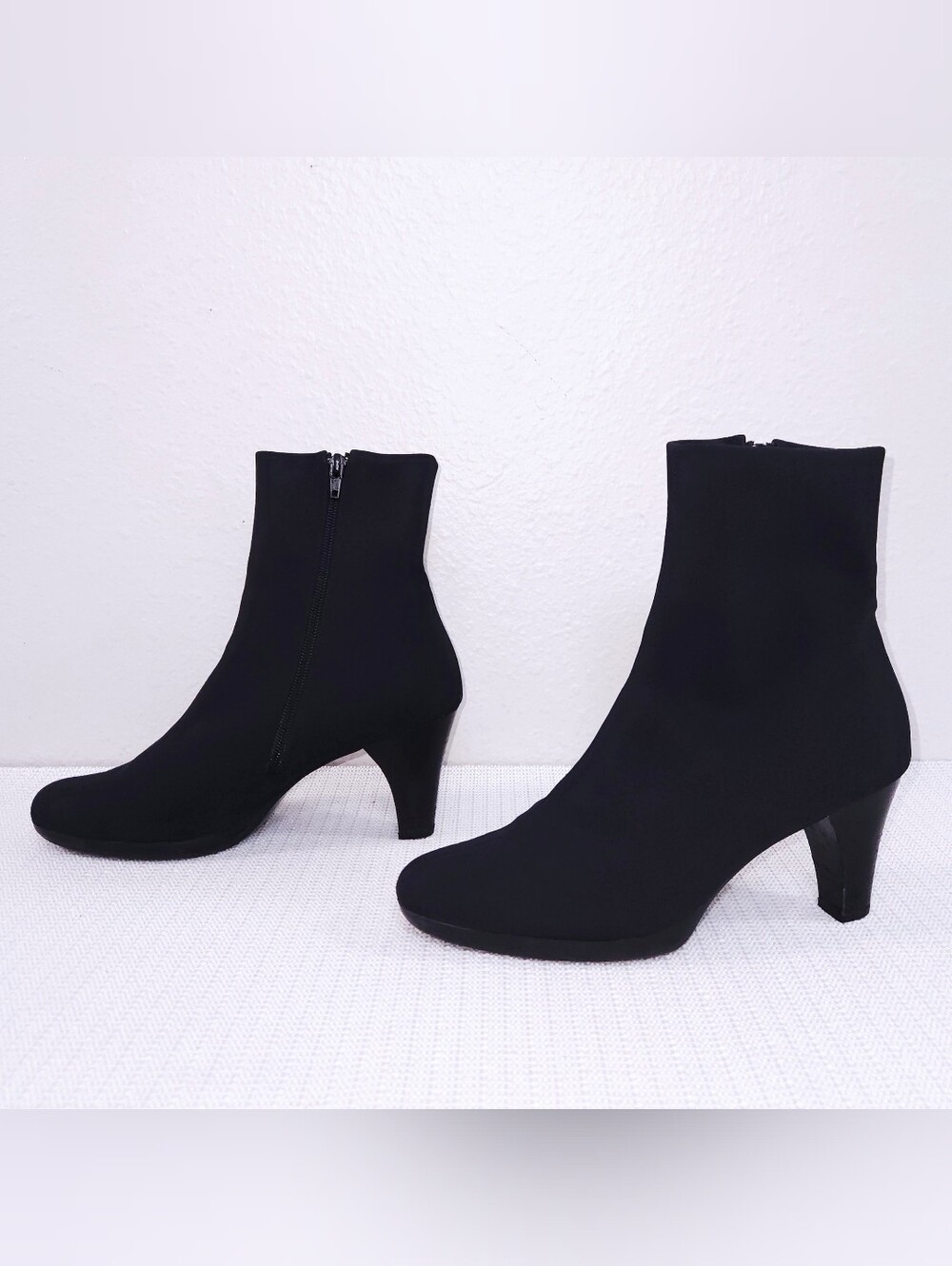 PAUL GREEN Black Microfiber Booties US 8 Heeled Ankle Boots